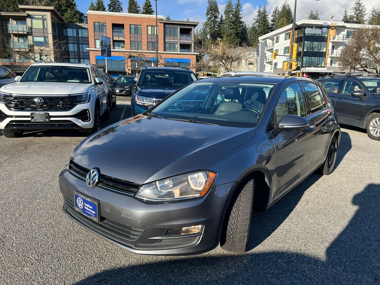 2015 Volkswagen Golf 5-Door Comfortline | 5-Speed/Manual Just Arrived! Pending Safety Inspection