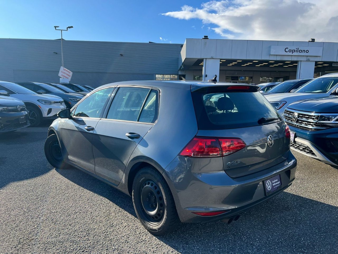 2015 Volkswagen Golf 5-Door Comfortline | 5-Speed/Manual Just Arrived! Pending Safety Inspection