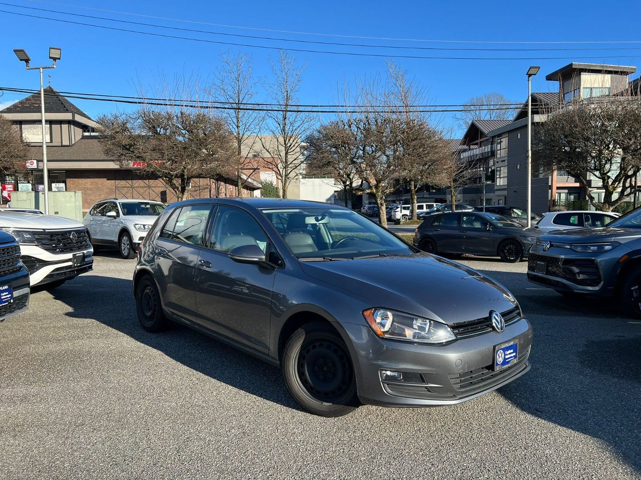 2015 Volkswagen Golf 5-Door Comfortline | 5-Speed/Manual Just Arrived! Pending Safety Inspection