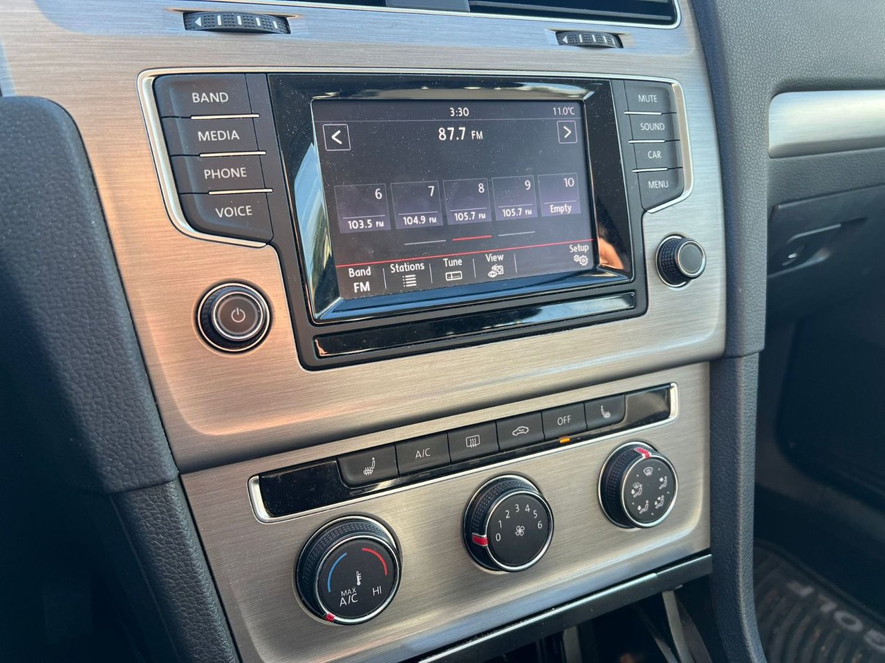 2015 Volkswagen Golf 5-Door Comfortline | 5-Speed/Manual Just Arrived! Pending Safety Inspection