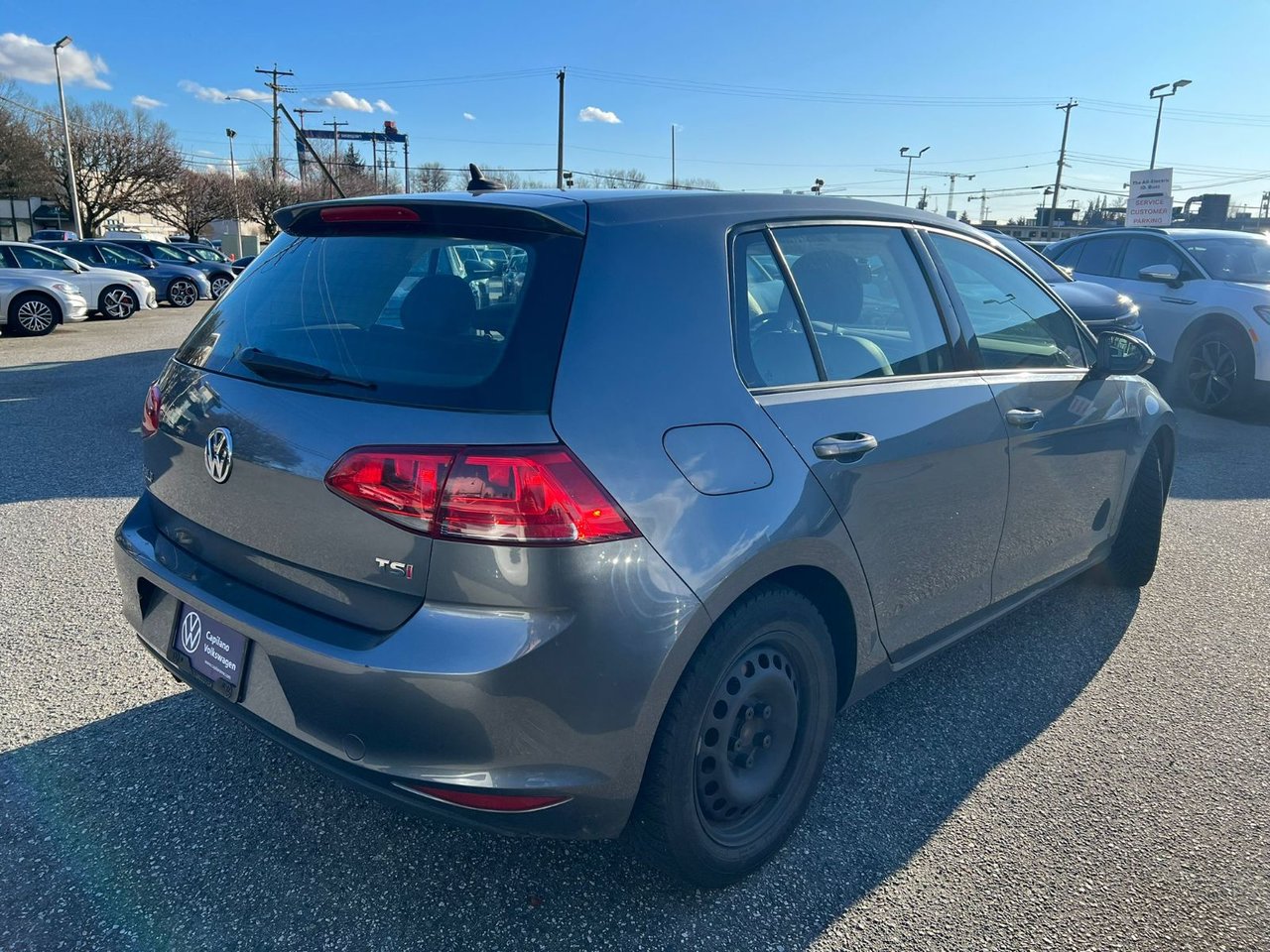 2015 Volkswagen Golf 5-Door Comfortline | 5-Speed/Manual Just Arrived! Pending Safety Inspection
