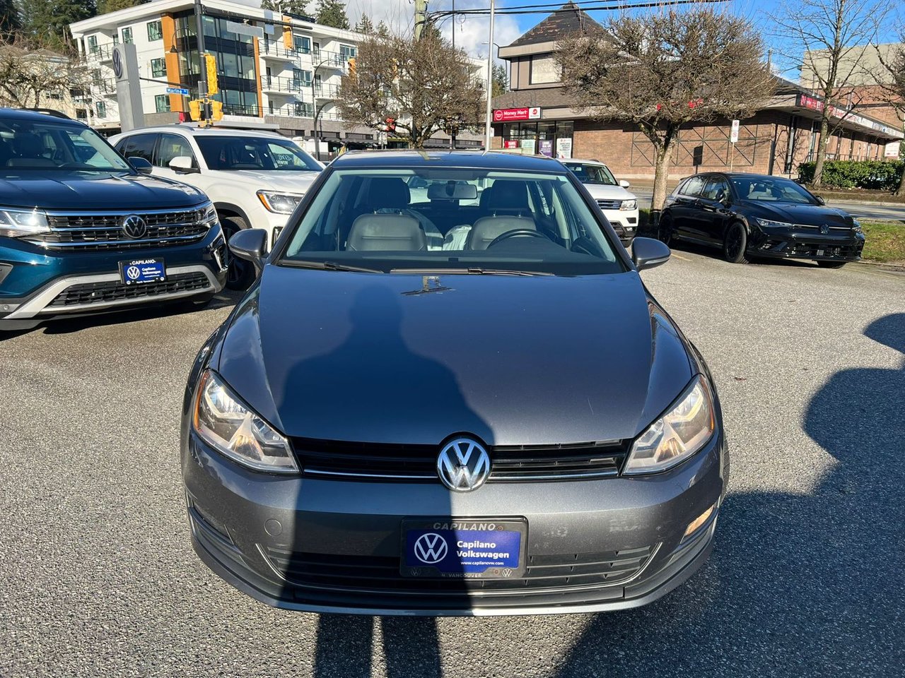 2015 Volkswagen Golf 5-Door Comfortline | 5-Speed/Manual Just Arrived! Pending Safety Inspection