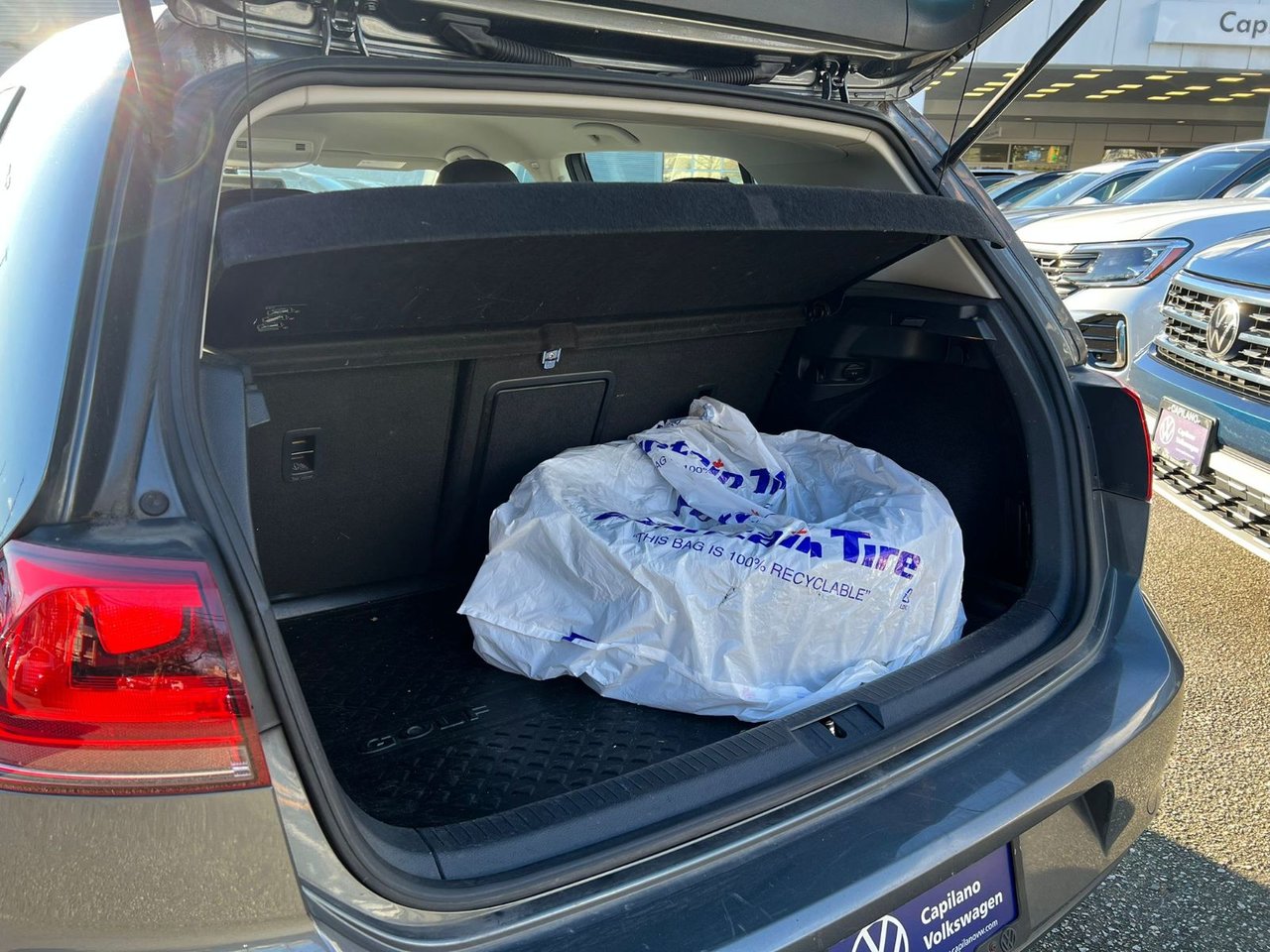 2015 Volkswagen Golf 5-Door Comfortline | 5-Speed/Manual Just Arrived! Pending Safety Inspection