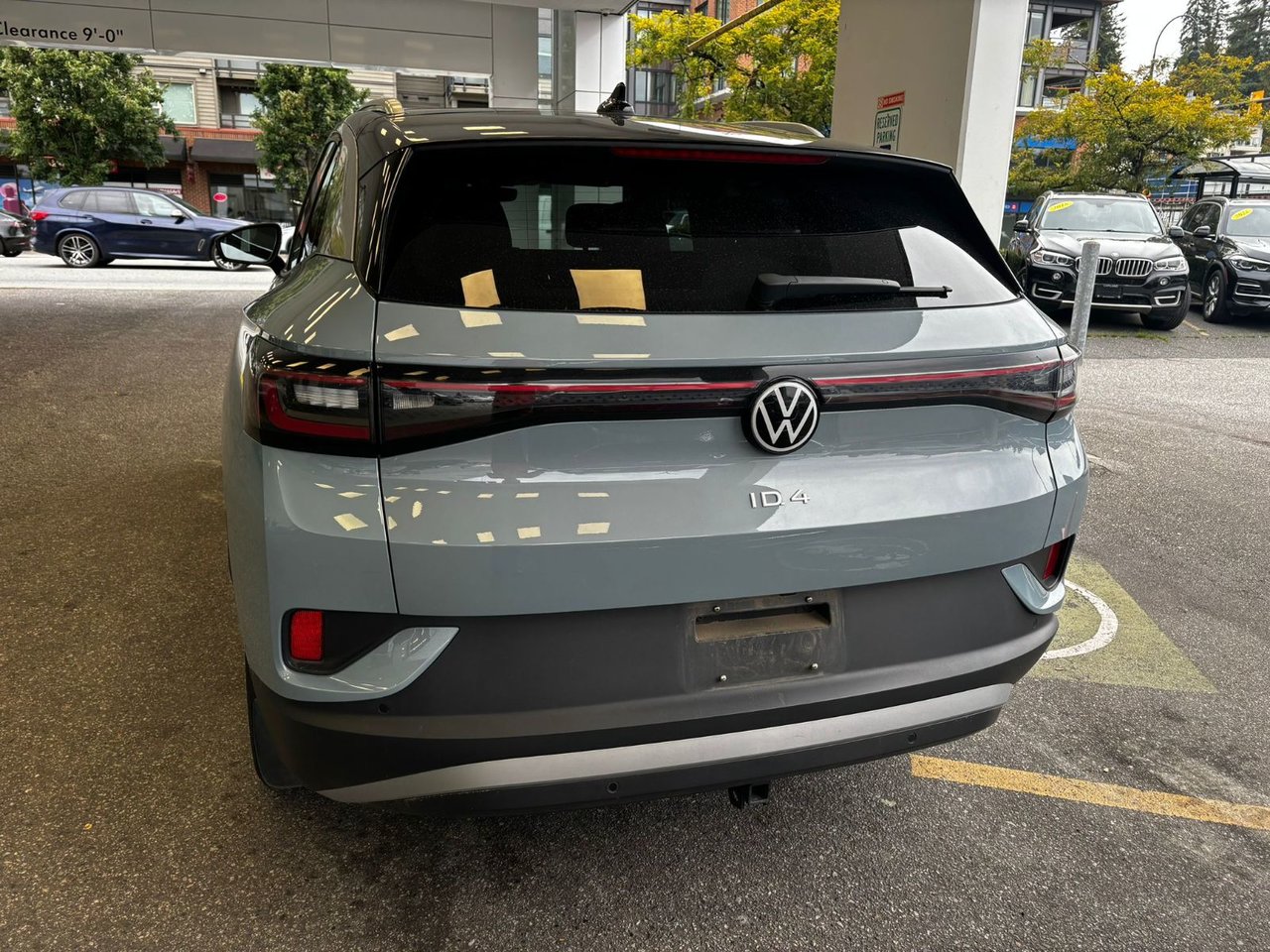 2023 Volkswagen ID.4 Pro AWD | No PST! Statement Pckg, Panoramic Sunroof, Low Mileage