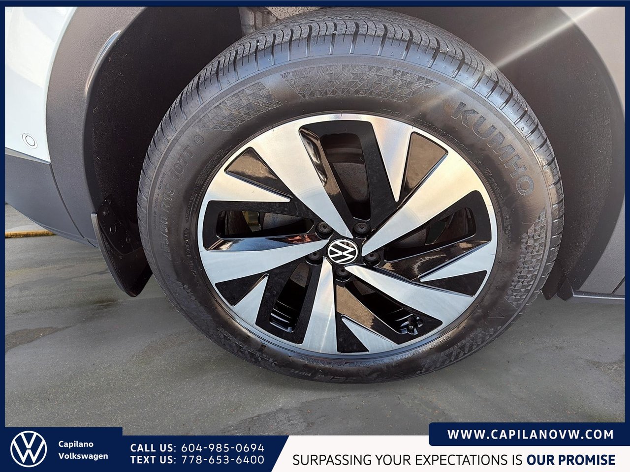 2023 Volkswagen ID.4 Pro AWD | Statement Package Just Arrived! Local, One Owner, Very Well-Equipped