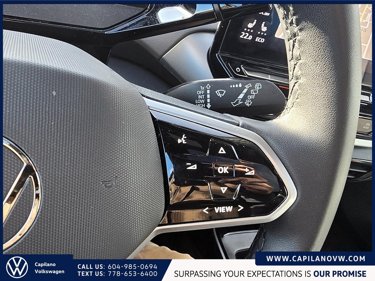 2023 Volkswagen ID.4 Pro AWD | Panoramic Sunroof & Electra Wheels Pckg X-Demo Special!