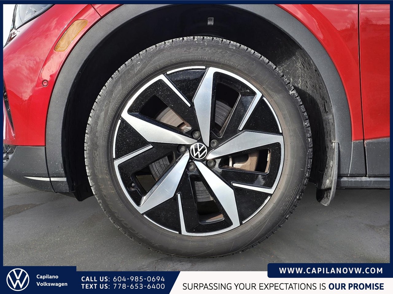 2023 Volkswagen ID.4 Pro AWD | Panoramic Sunroof & Electra Wheels Pckg X-Demo Special!