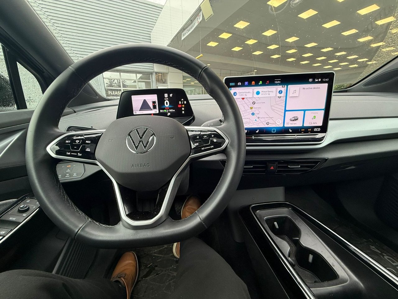2024 Volkswagen ID.4 Pro AWD | Heat Pump & Panoramic Sunroof Just Arrived! Local, One Owner, No Accidents