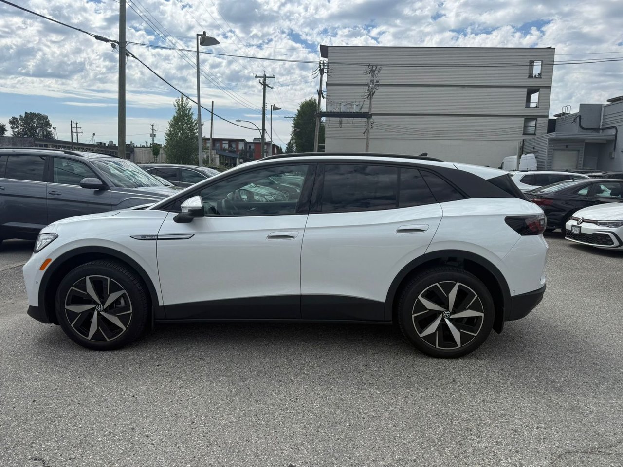 2025 Volkswagen ID.4 Pro S AWD Demo Special!