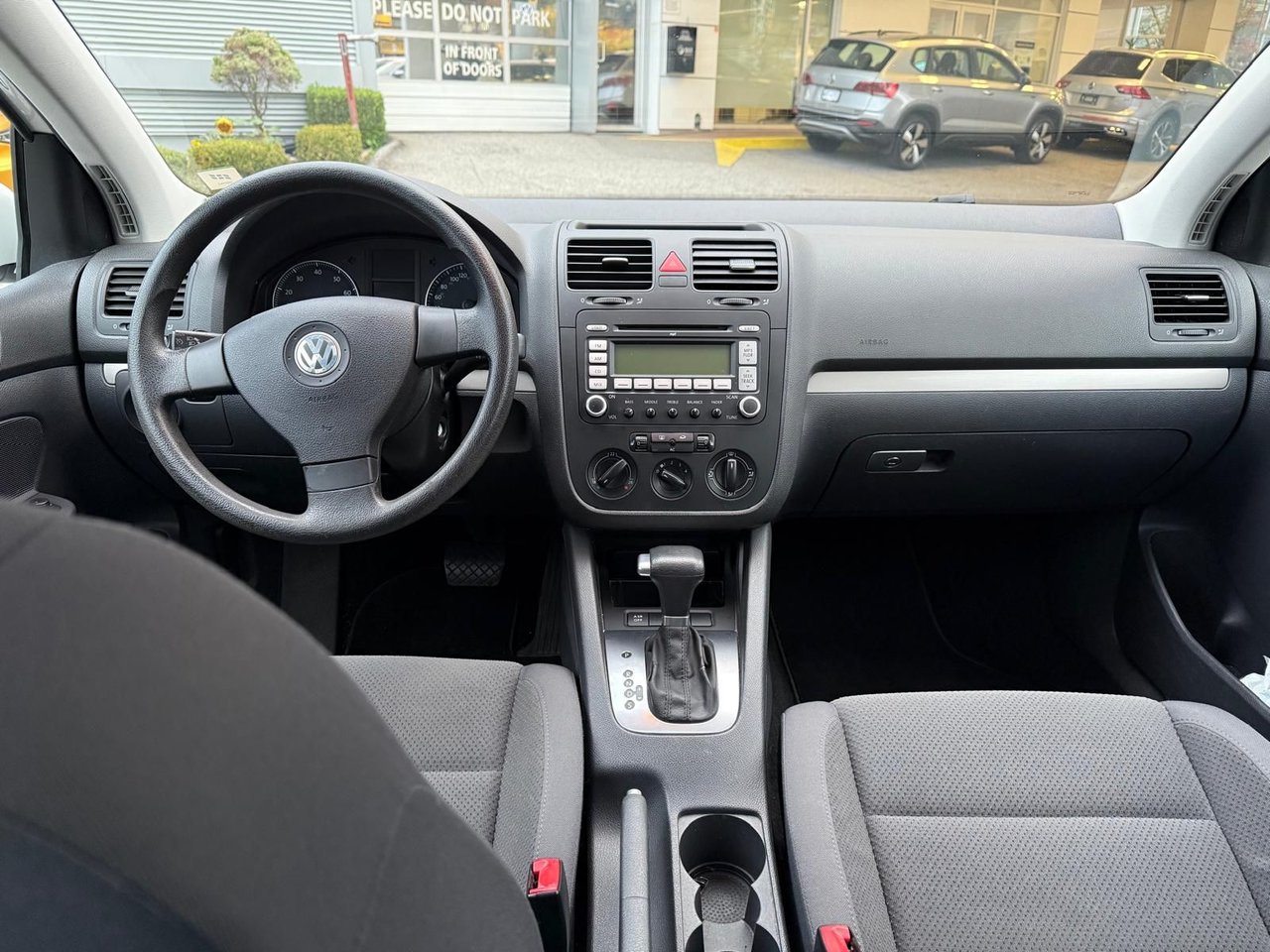 2008 Volkswagen Rabbit 2.5L Automatic 5-Door Heated Front Seats | Sunroof | Local Vehicle