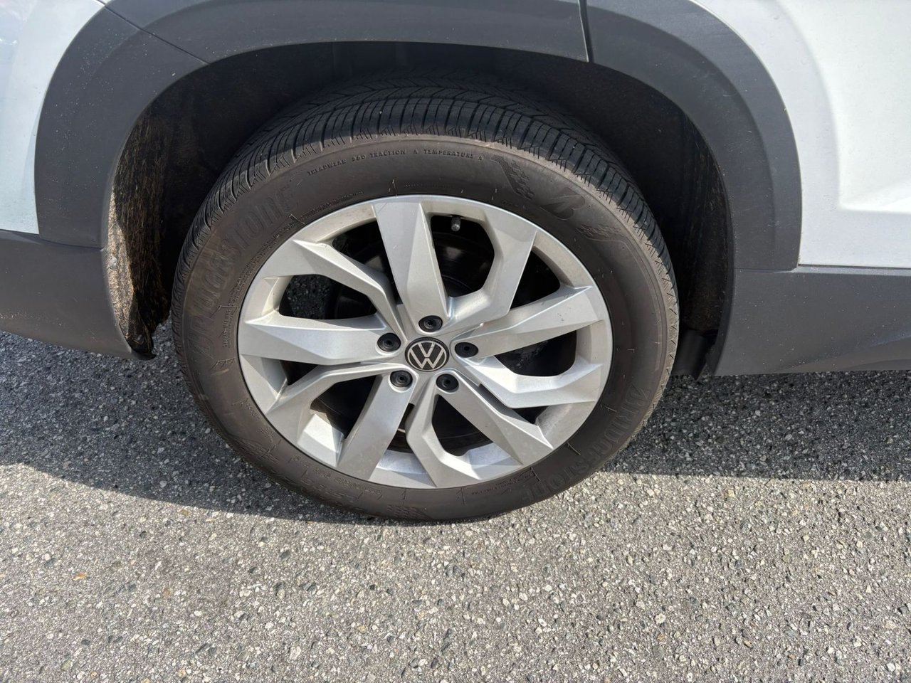 2022 Volkswagen Taos Comfortline 4MOTION Just Arrived! Sunroof & Wheel Package