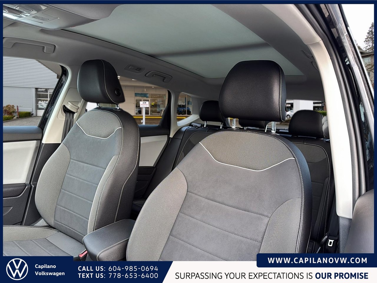 2023 Volkswagen Taos Comfortline 4MOTION | Panoramic Sunroof Local, One Owner, Low KM!