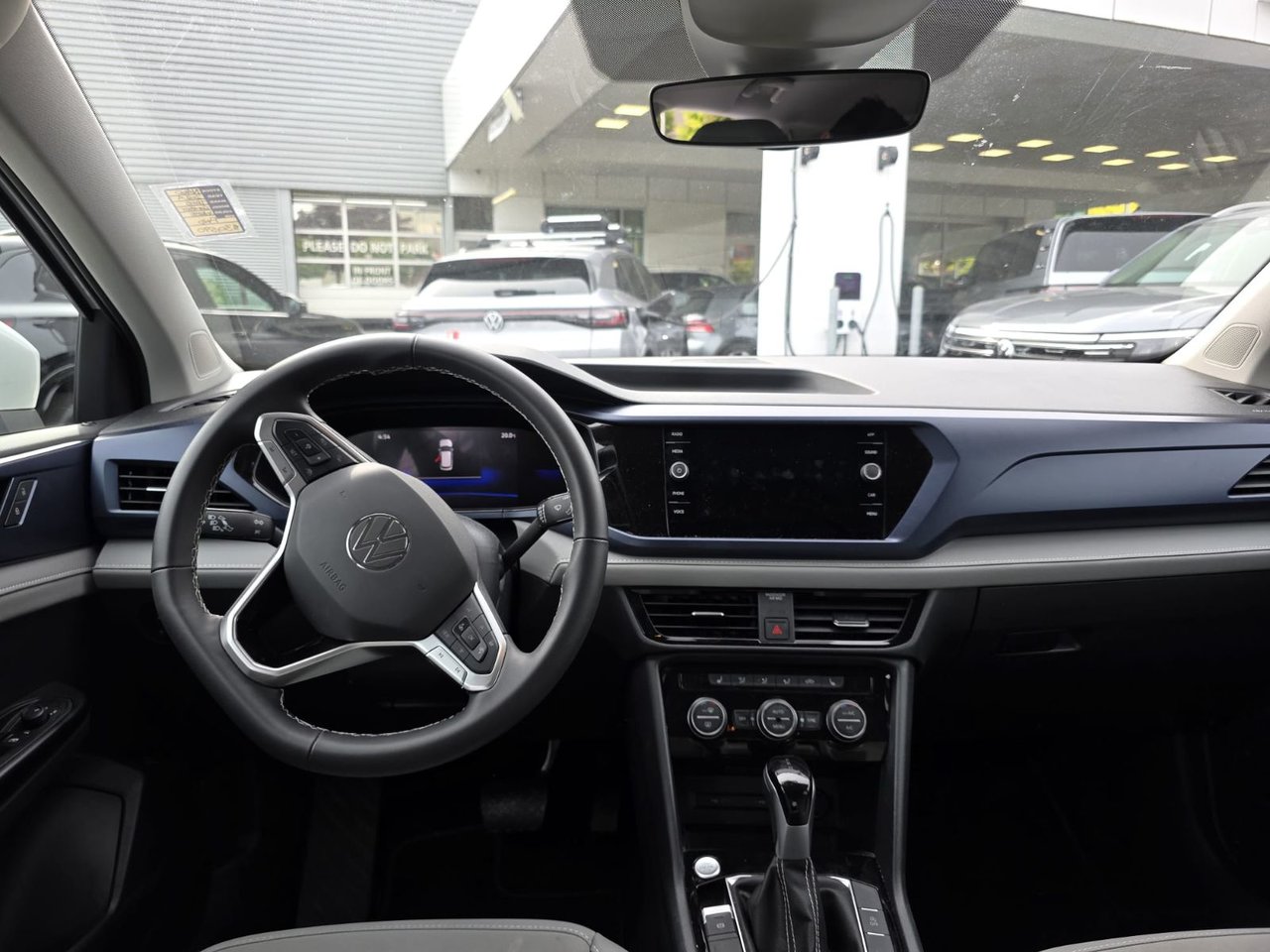 2024 Volkswagen Taos 1.5TSI Comfortline FWD X-Demo Special!