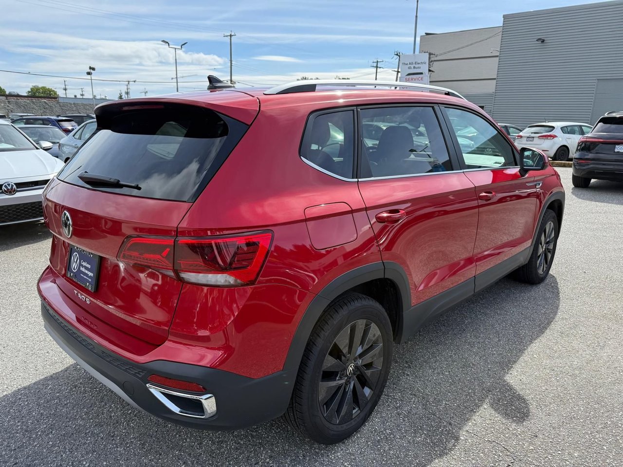 2024 Volkswagen Taos 1.5 TSI Comfortline FWD X-Demo Special!