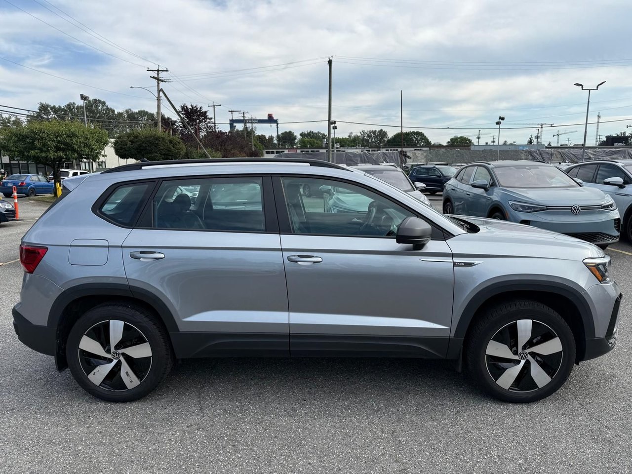 2024 Volkswagen Taos Trendline 4MOTION X-Demo Special!
