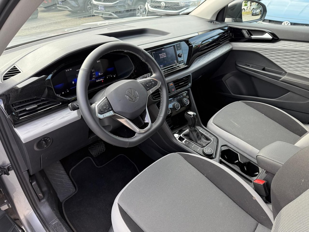2024 Volkswagen Taos Trendline 4MOTION X-Demo Special!