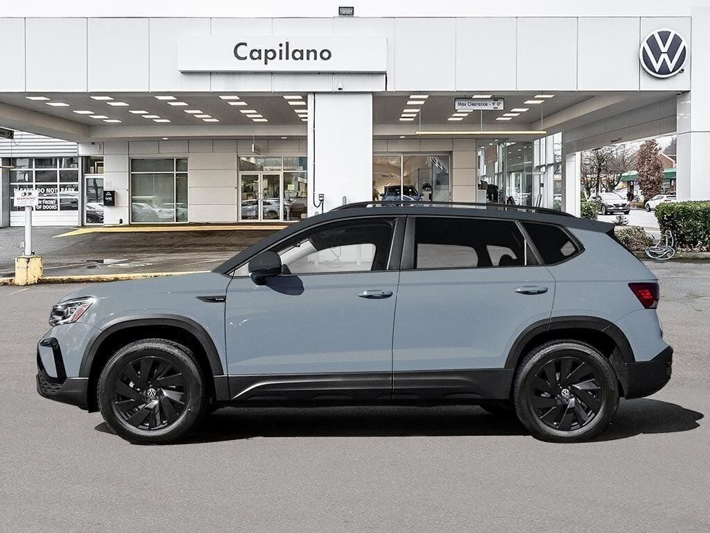 2024 Volkswagen Taos Comfortline Black Edition 4MOTION X-Demo Special!