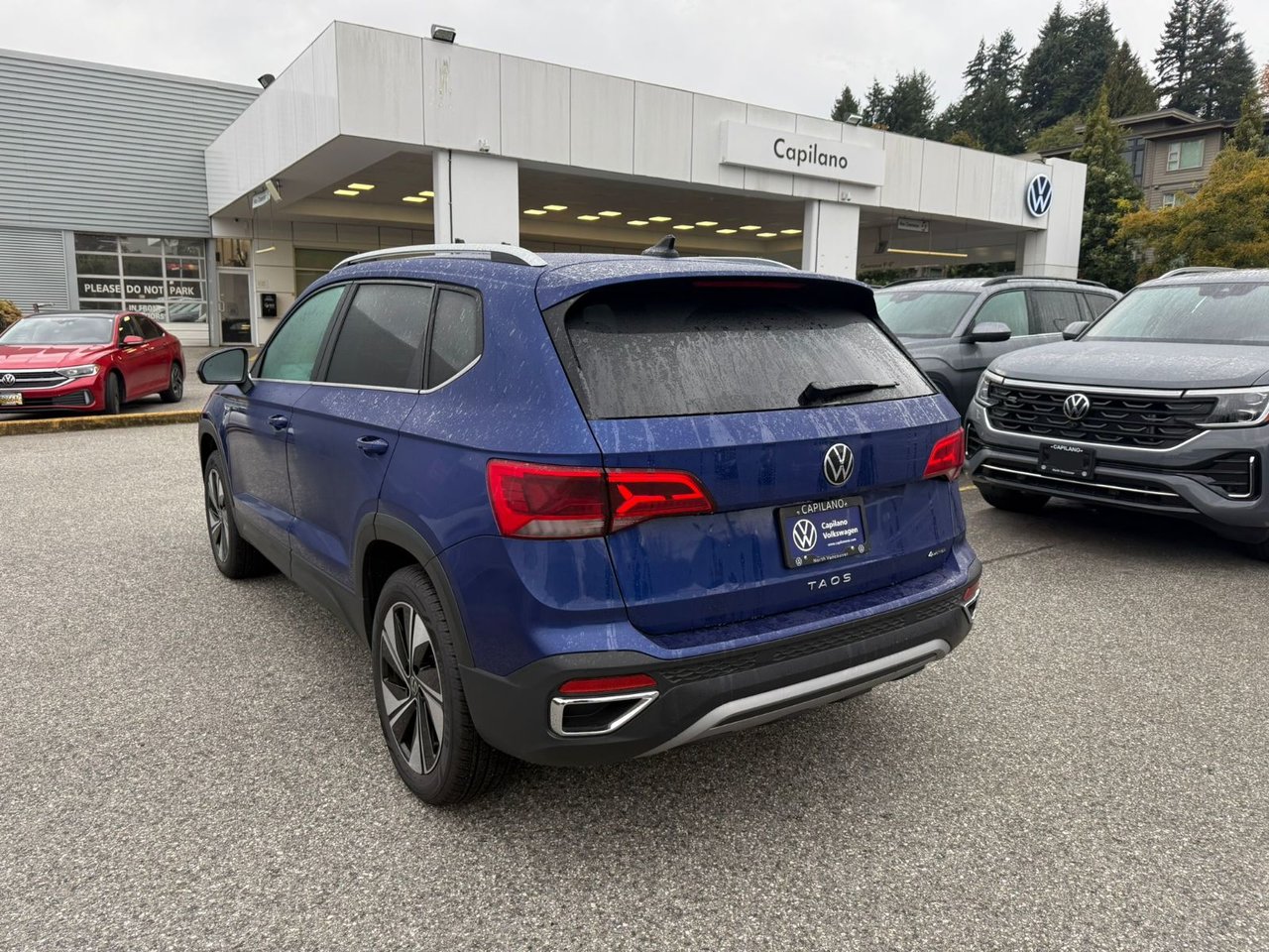 2024 Volkswagen Taos Comfortline 4MOTION | 19 Wheels & Sunroof Package Just Arrived! Local, One Owner, No Accidents