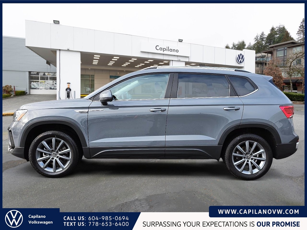 2024 Volkswagen Taos Highline 4MOTION Just Arrived! Local, One Owner, No Accidents