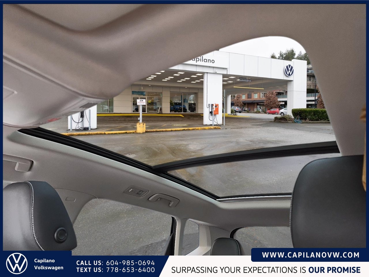 2024 Volkswagen Taos Highline 4MOTION Just Arrived! Local, One Owner, No Accidents