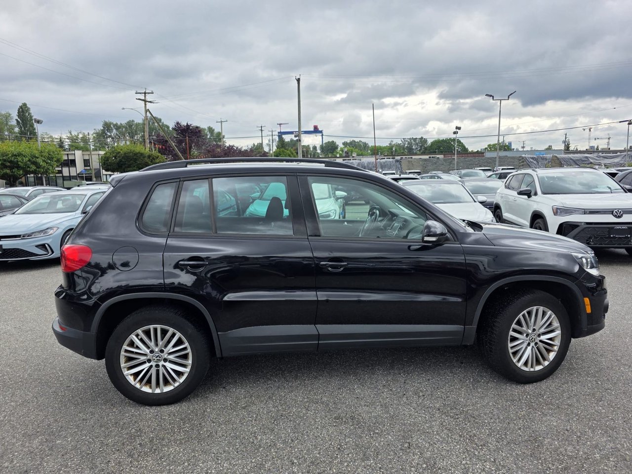 2015 Volkswagen Tiguan Special Edition 4MOTION Just Arrived! Super Low KM