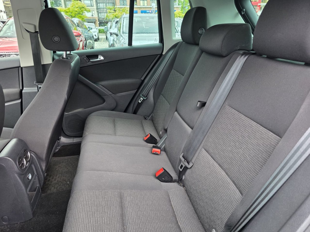 2015 Volkswagen Tiguan Special Edition 4MOTION Just Arrived! Super Low KM