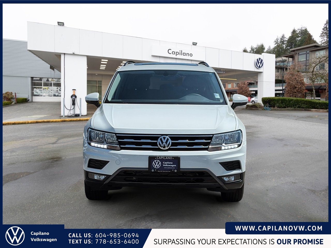 2021 Volkswagen Tiguan Comfortline 4MOTION + Panoramic Sunroof Just Arrived! Local, One Owner, No Accidents
