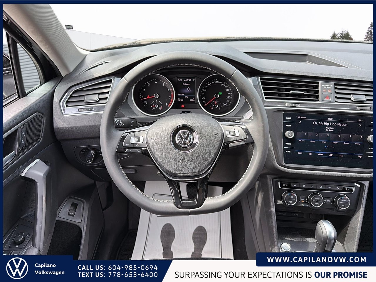 2021 Volkswagen Tiguan Comfortline 4MOTION + Panoramic Sunroof Just Arrived! Local, Low Km