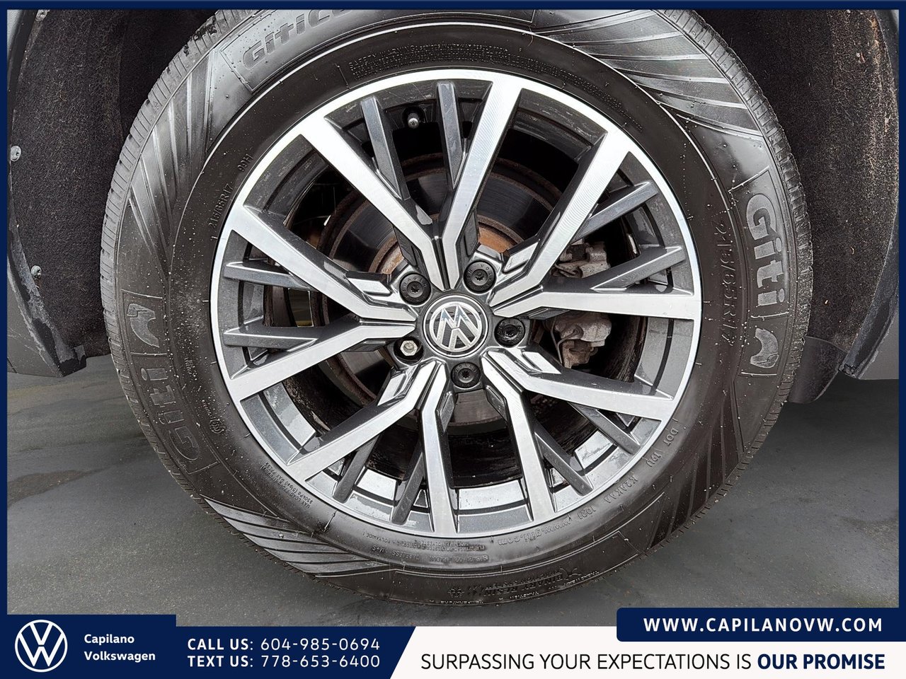 2021 Volkswagen Tiguan COMFORTLINE 4MOTION + Panoramic Sunroof Just Arrived! Local, One Owner, Low KM!,