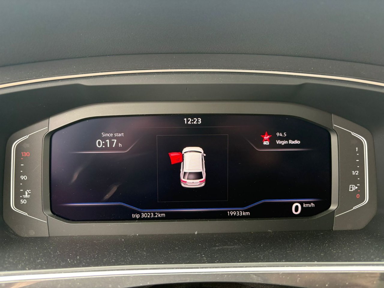 2021 Volkswagen Tiguan Highline R-Line 4MOTION Just Arrived! Local, One Owner, No Accidents, Low KM