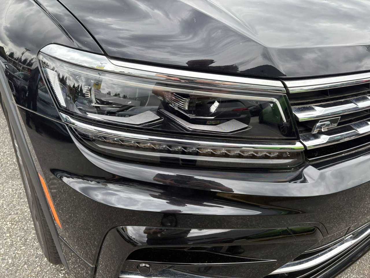 2021 Volkswagen Tiguan Highline R-Line 4MOTION Just Arrived! Local, One Owner, No Accidents, Low KM