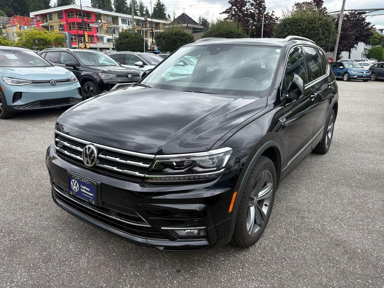 2021 Volkswagen Tiguan Highline R-Line 4MOTION Just Arrived! Local, One Owner, No Accidents, Low KM