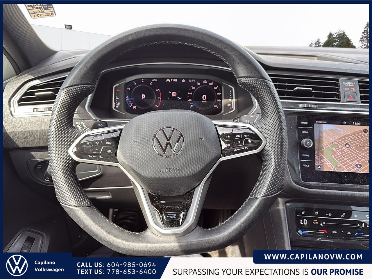 2022 Volkswagen Tiguan Highline R-Line 4MOTION Just Arrived! Local, One Owner, Fully Equipped, Low KM!