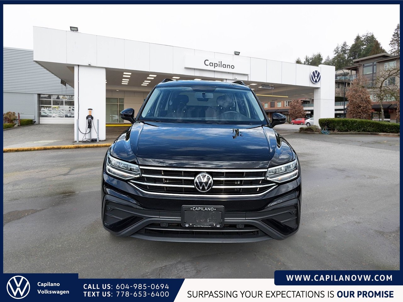 2022 Volkswagen Tiguan Trendline 2.0 TSI 4MOTION Just Arrived! Local, One Owner, AWD