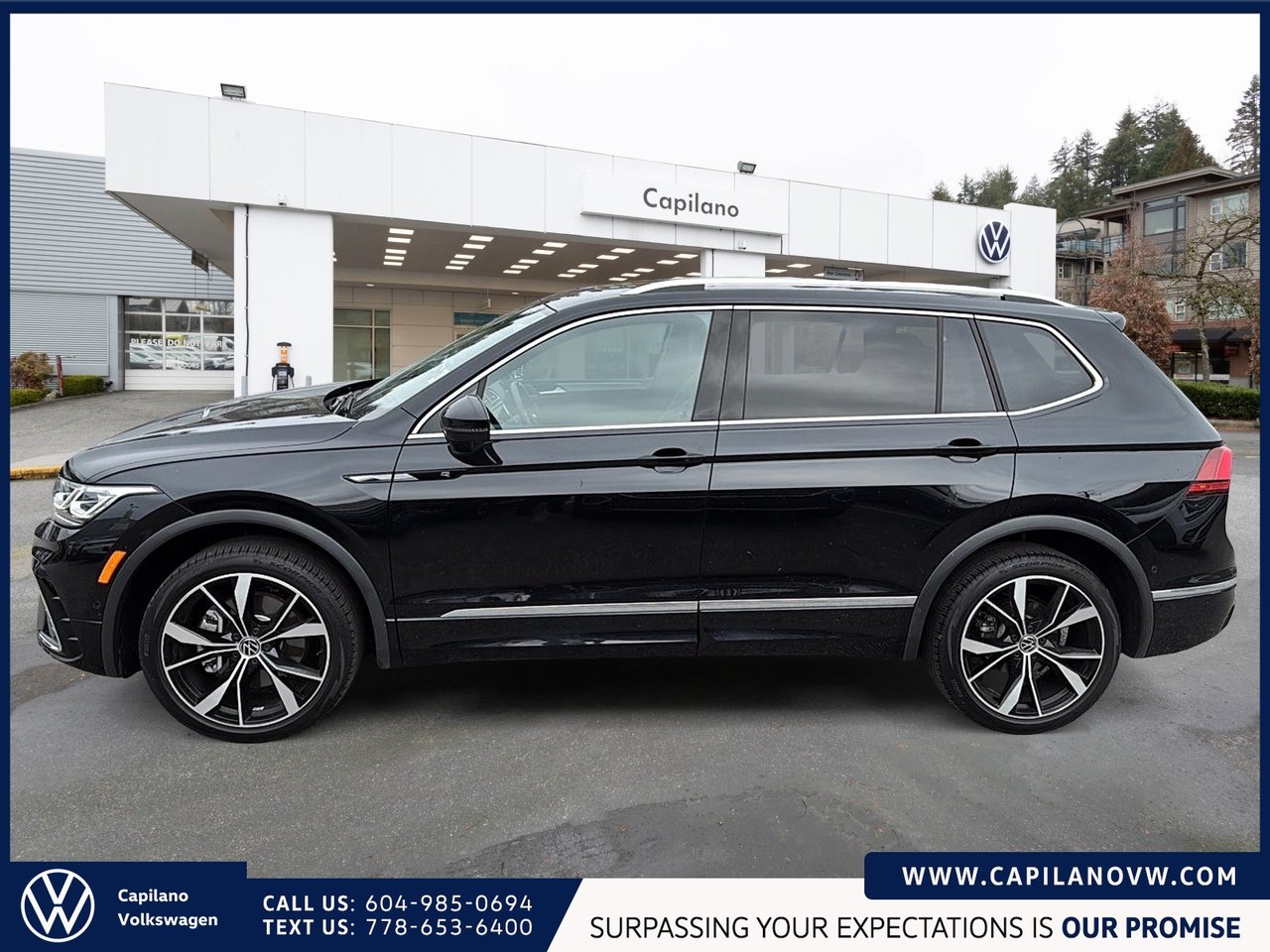 2022 Volkswagen Tiguan Highline R-Line 4MOTION Just Arrived! *Passenger Side Mirror To Be Repaired Prior To Sale*