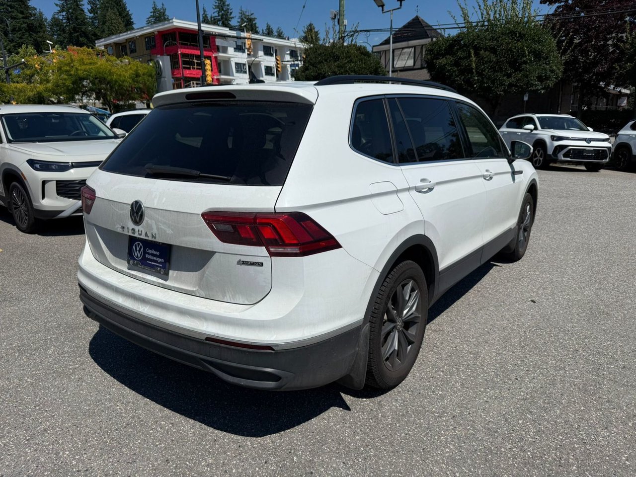 2023 Volkswagen Tiguan Comfortline 4MOTION | Sunroof Package Just Arrived! Local, One Owner Vehicle