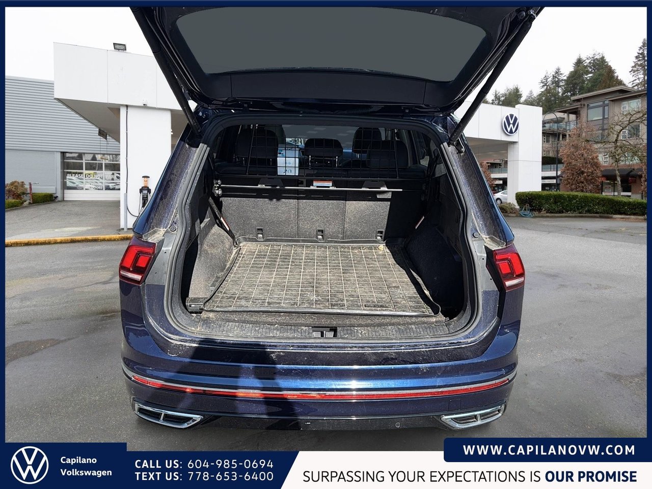 2023 Volkswagen Tiguan Highline Just Arrived! Local, One Owner, Low KM