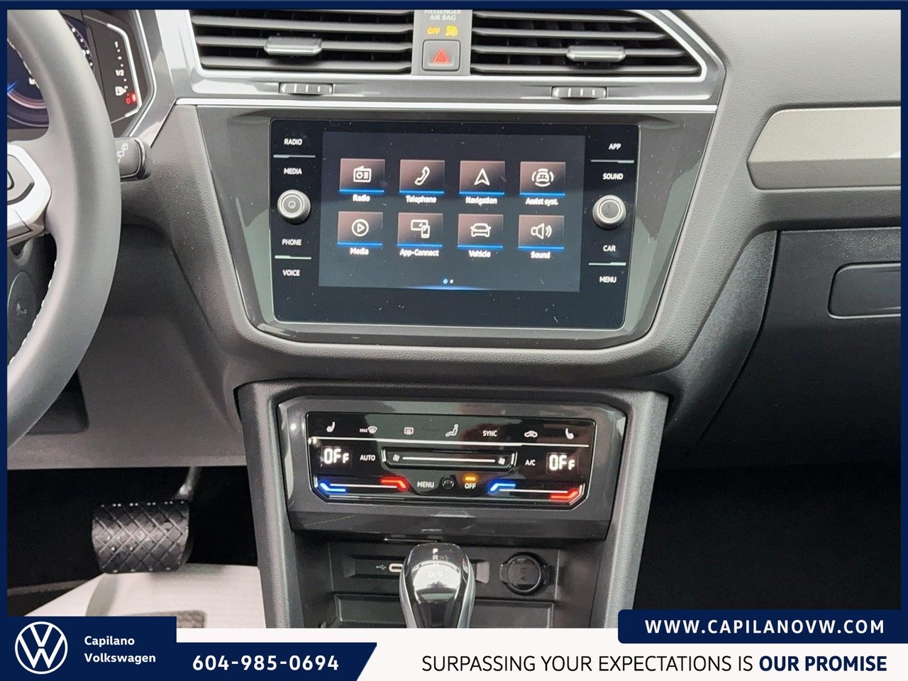 2024 Volkswagen Tiguan Comfortline | 3rd Row Seats | Sunroof Package 15K Service Done ! X-Demo Sale Price