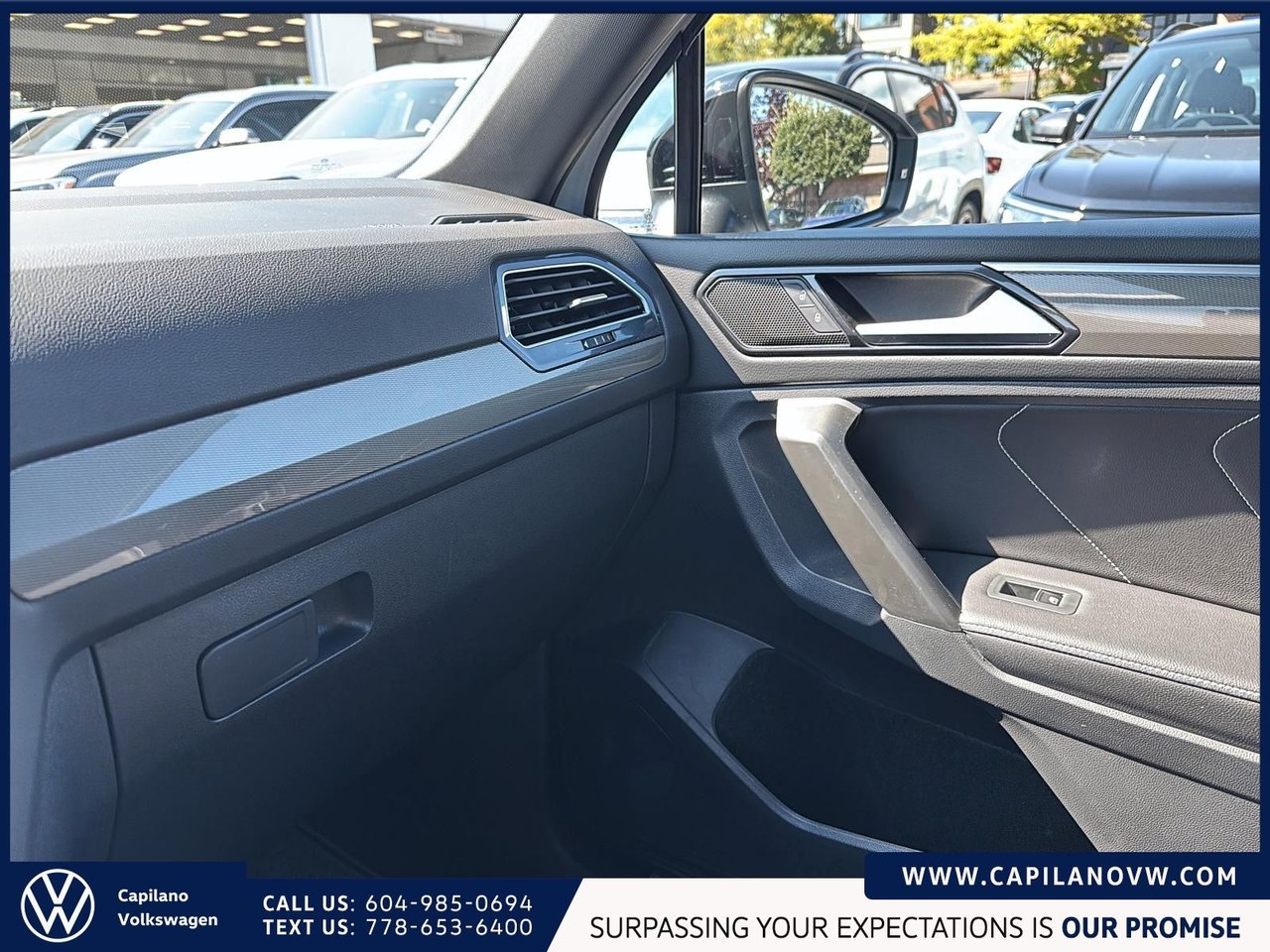 2024 Volkswagen Tiguan Comfortline R-Line Black Just Arrived! Local, One Owner, Low KM
