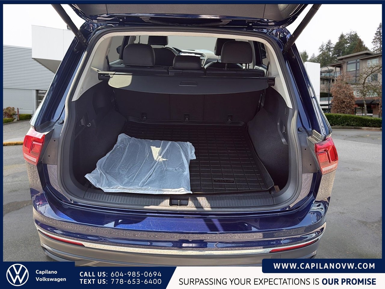 2024 Volkswagen Tiguan Comfortline 4MOTION Just Arrived! Local, One Owner, No Accidents