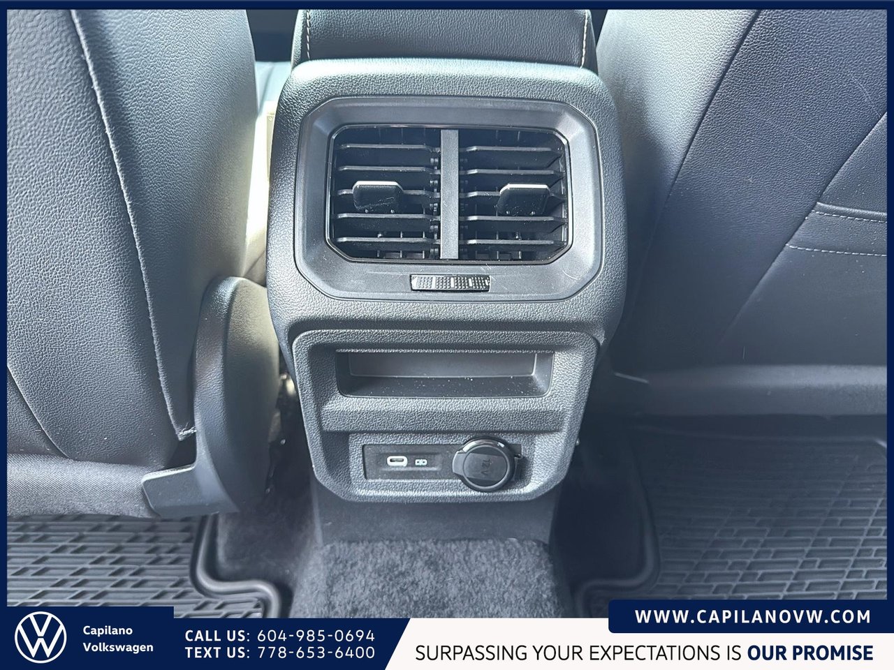 2024 Volkswagen Tiguan Comfortline 4MOTION Just Arrived! Local, One Owner, No Accidents