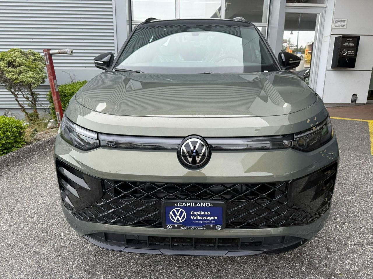 2025 Volkswagen Tiguan Comfortline R-Line Black Edition Just Arrived! Schedule Your Test Drive Today!