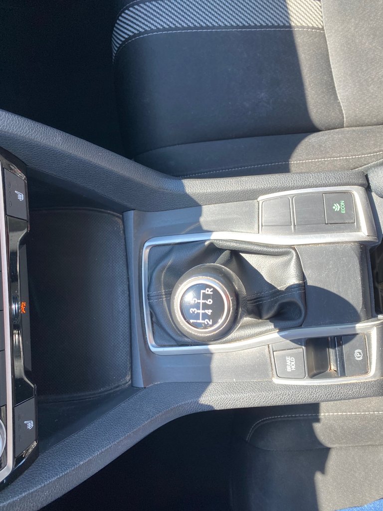 Honda Civic Sedan LX 2016-6