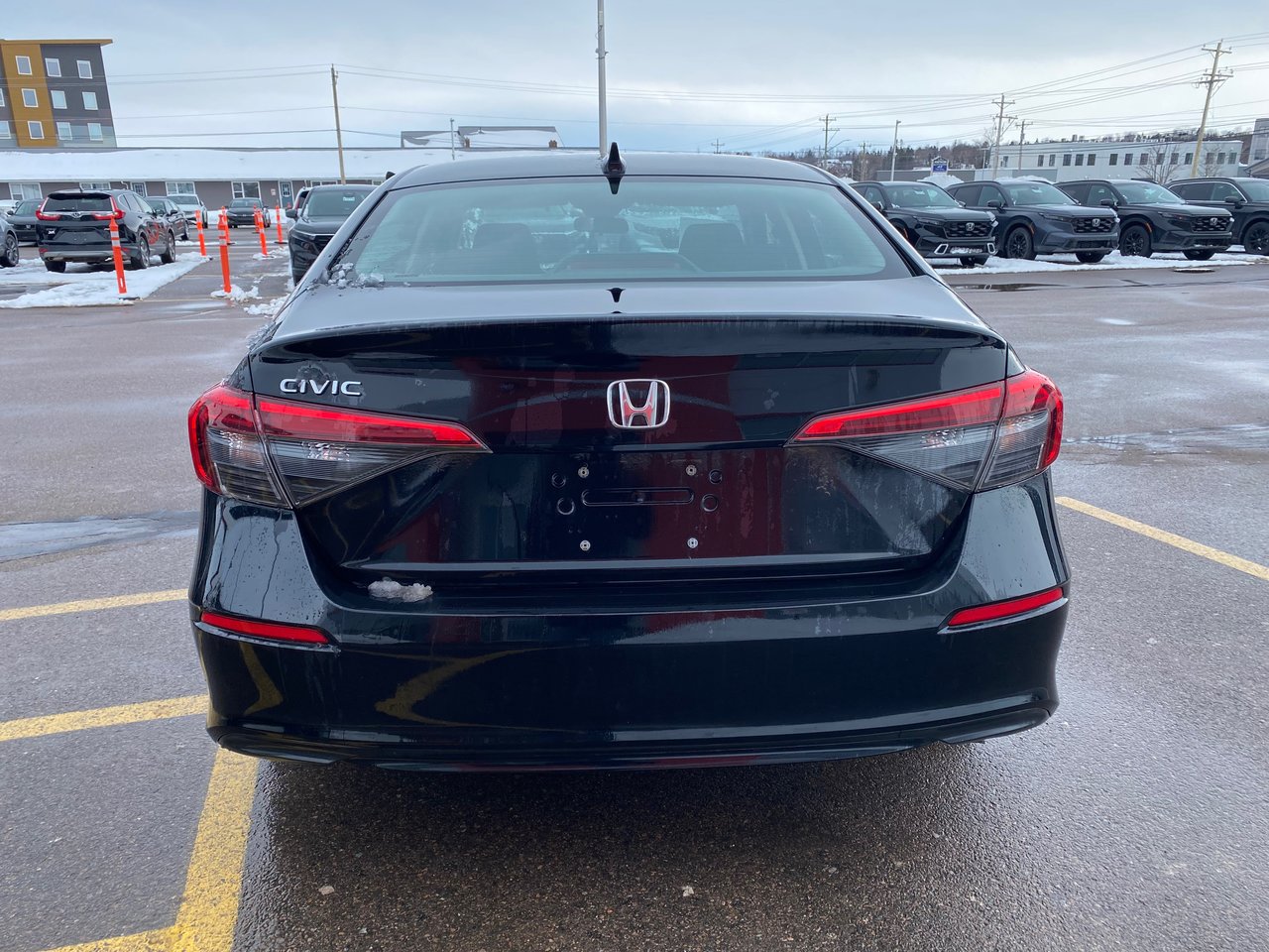 2022 Honda Civic Sedan LX-4