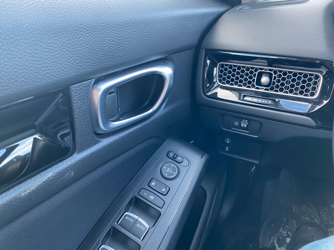 2024 Honda Civic Sedan EX-8