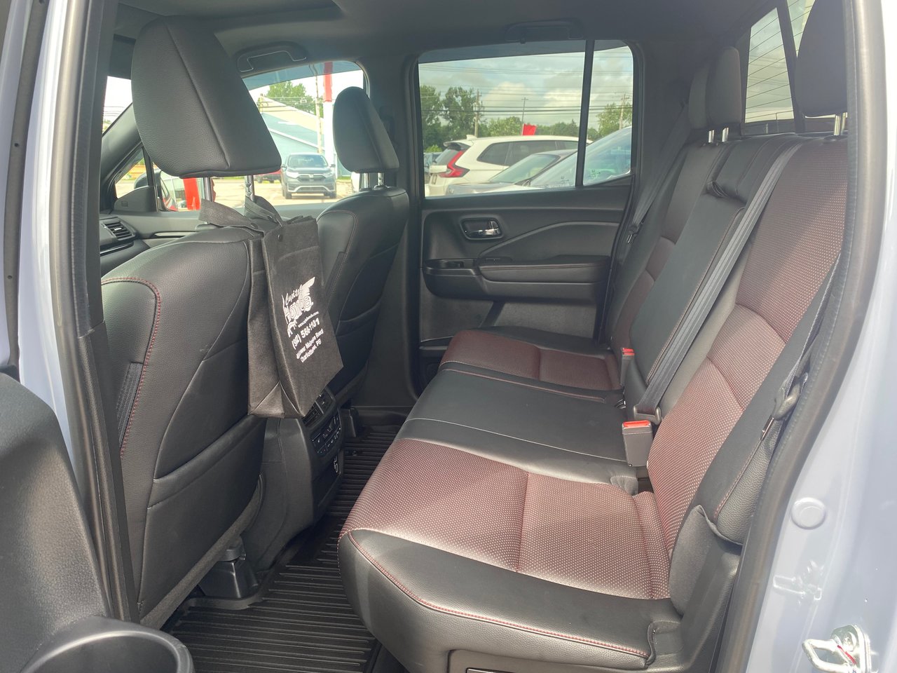 2022 Honda Ridgeline Black Edition-8
