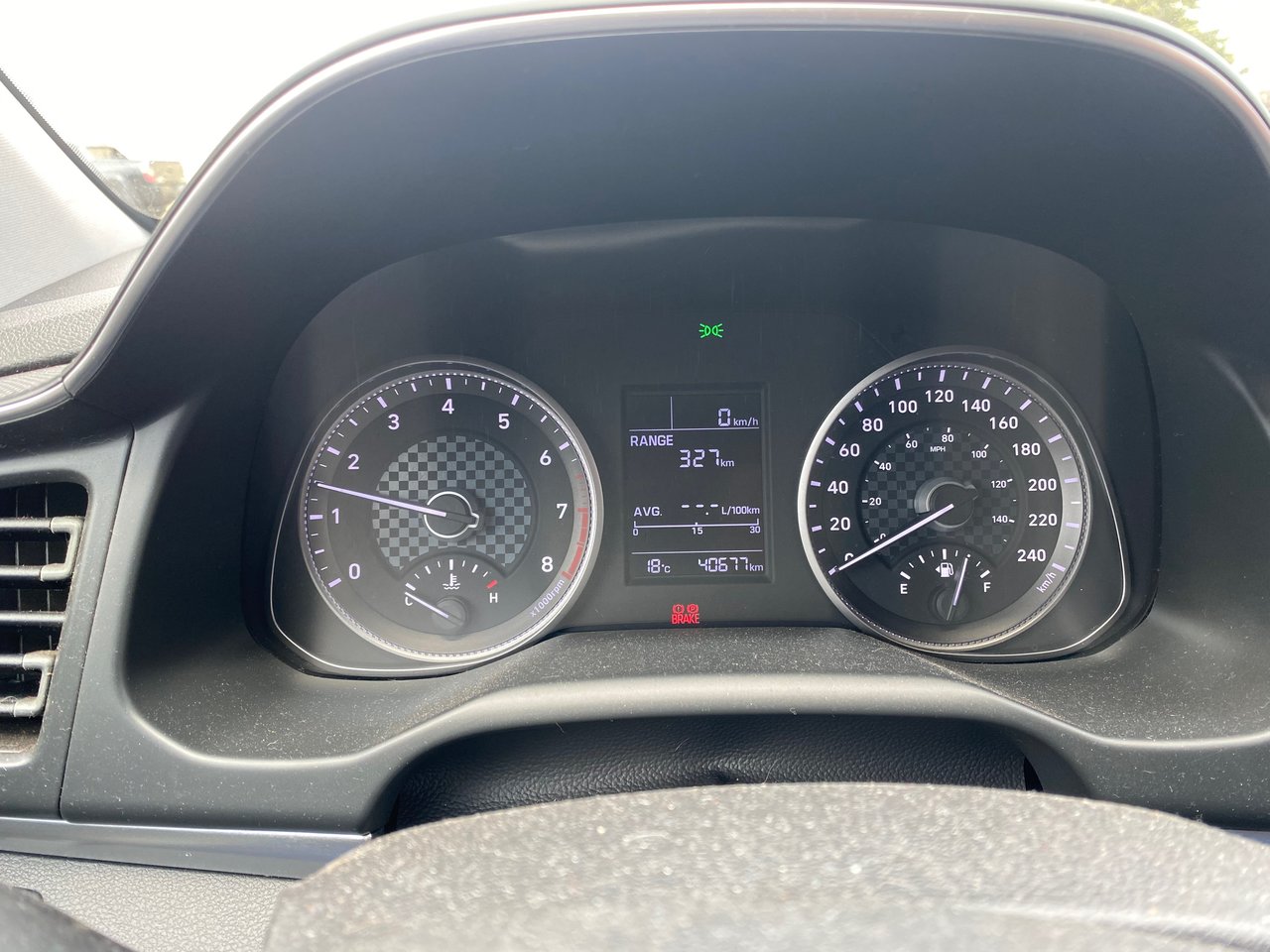 Hyundai Elantra Essential 2020-7
