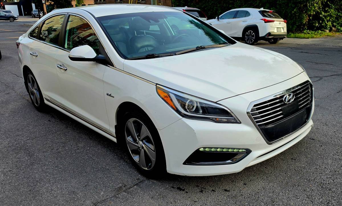 2017 Hyundai Sonata Plug-In Hybrid Sedan Automatic