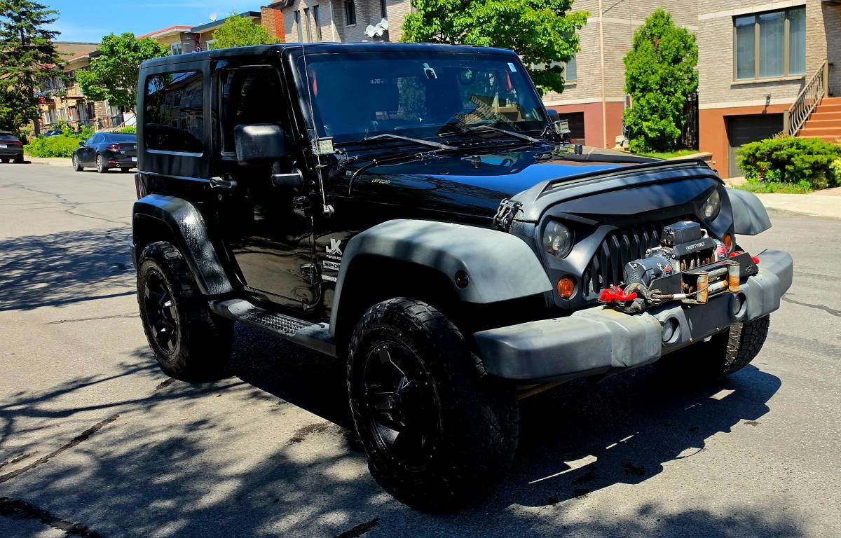  2010 Jeep Wrangler SUV / Crossover  Manual