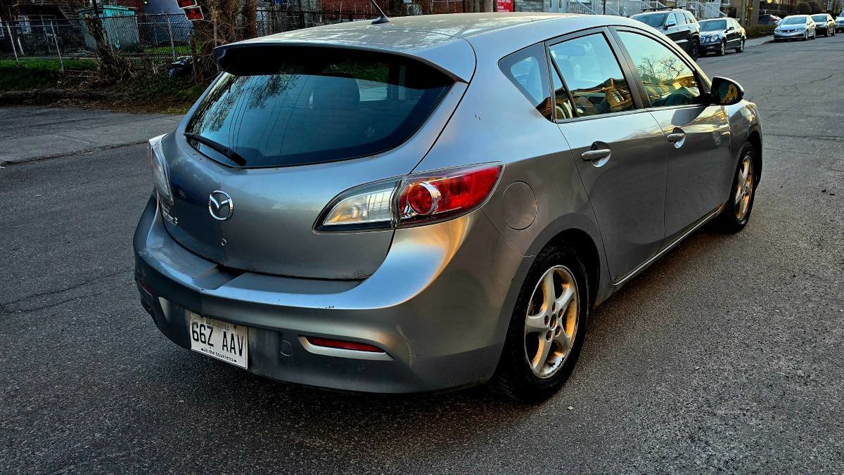 2011 Mazda MAZDA3 Sport GX